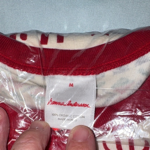 Hanna Andersson Red and Cream nightgown - Picture 2 of 6